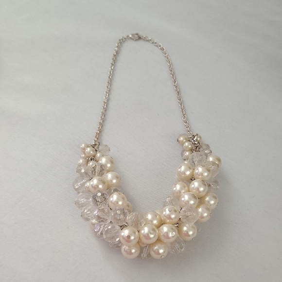 Pearl and Crystal Cluster Statement Necklace - Ivory - Picture 4 of 5